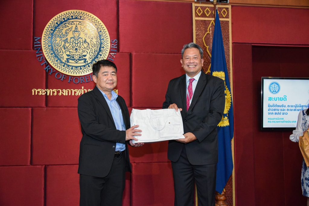 กรมสารนิเทศ ต้อนรับคณะ สปป. ลาว