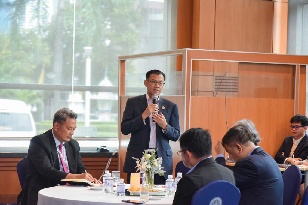 กรมสารนิเทศ ต้อนรับคณะ สปป. ลาว