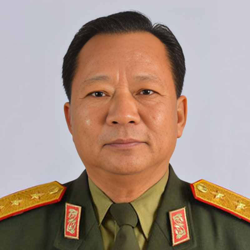 พล.อ. จันสะหมอน จันยาลาด รองนายกรัฐมนตรี และ รมว. กระทรวงป้องกันประเทศสปป. ลาว