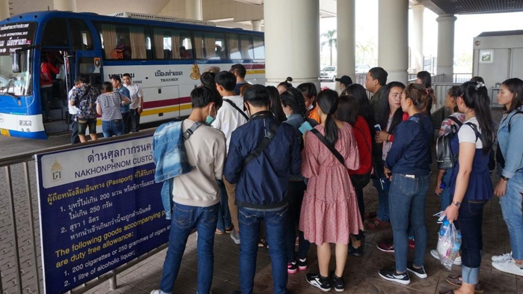 แรงงานต่างด้าว กลับบ้าน