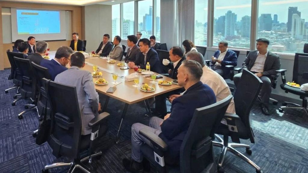 คณะผู้แทนรัฐบาลจาก สปป.ลาว พาเยี่ยมชมศูนย์ NT Data Center